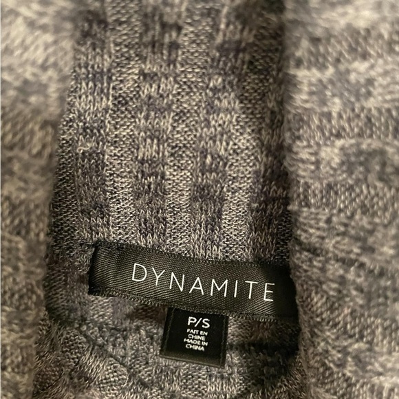 5/20$ Dynamite gray turtleneck size small - Picture 3 of 4